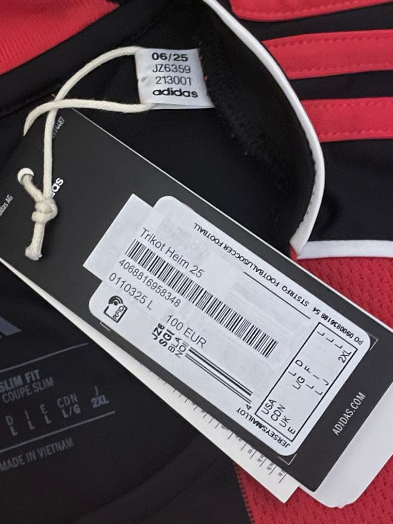 アディダスサッカーユニフォームブンデスリーガアイントラハト・フランクフルトホーム