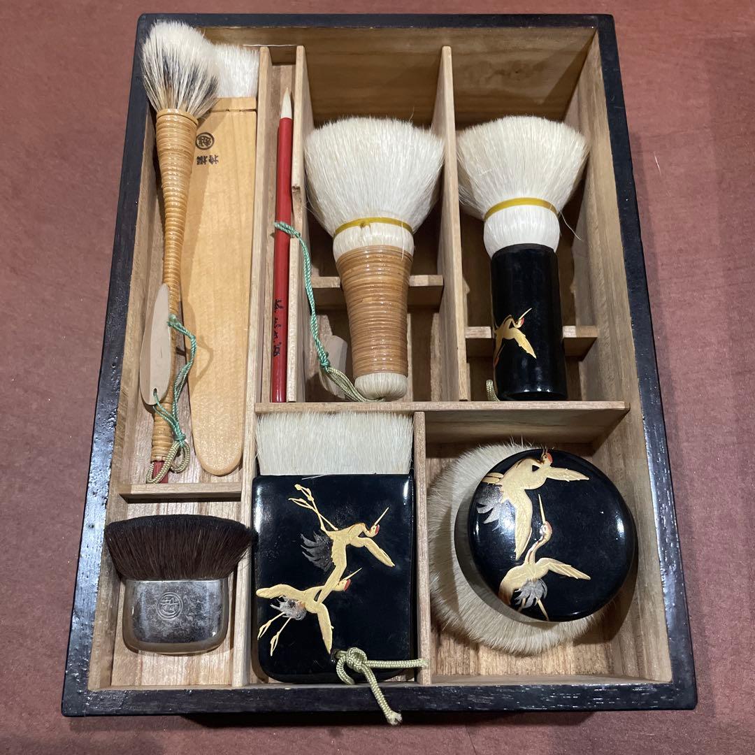希少　三越 持撰 御化粧刷毛セット 白粉刷毛 木箱入り 未使用 伝統化粧道具