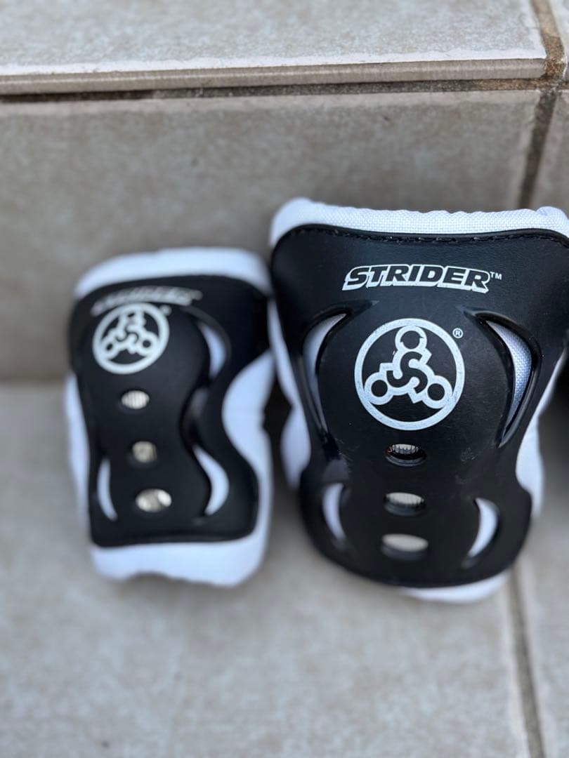 ストライダー　STRIDER 12インチ➕プロテクター➕バック