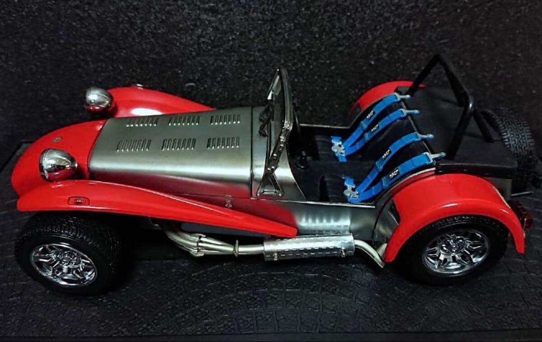 京商1/18ケーターハムスーパーセブン 7コスワースBDRクラムシェルフェンダー