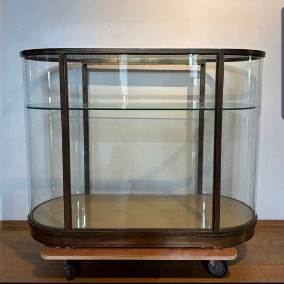 引き取り限定 ビンテージ 楕円形 ライト付き 真鍮 ガラス ショーケース 飾り棚