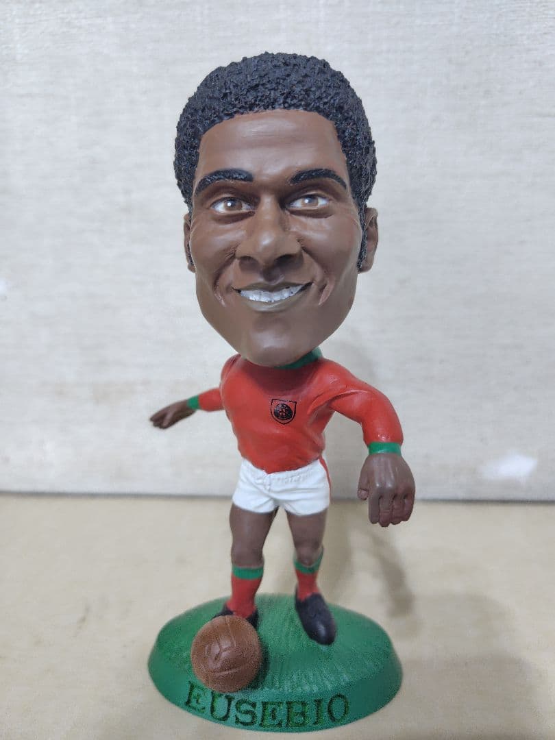 (カブ)クライフ、マラドーナ、エウゼビオ　3体フィギュアセット