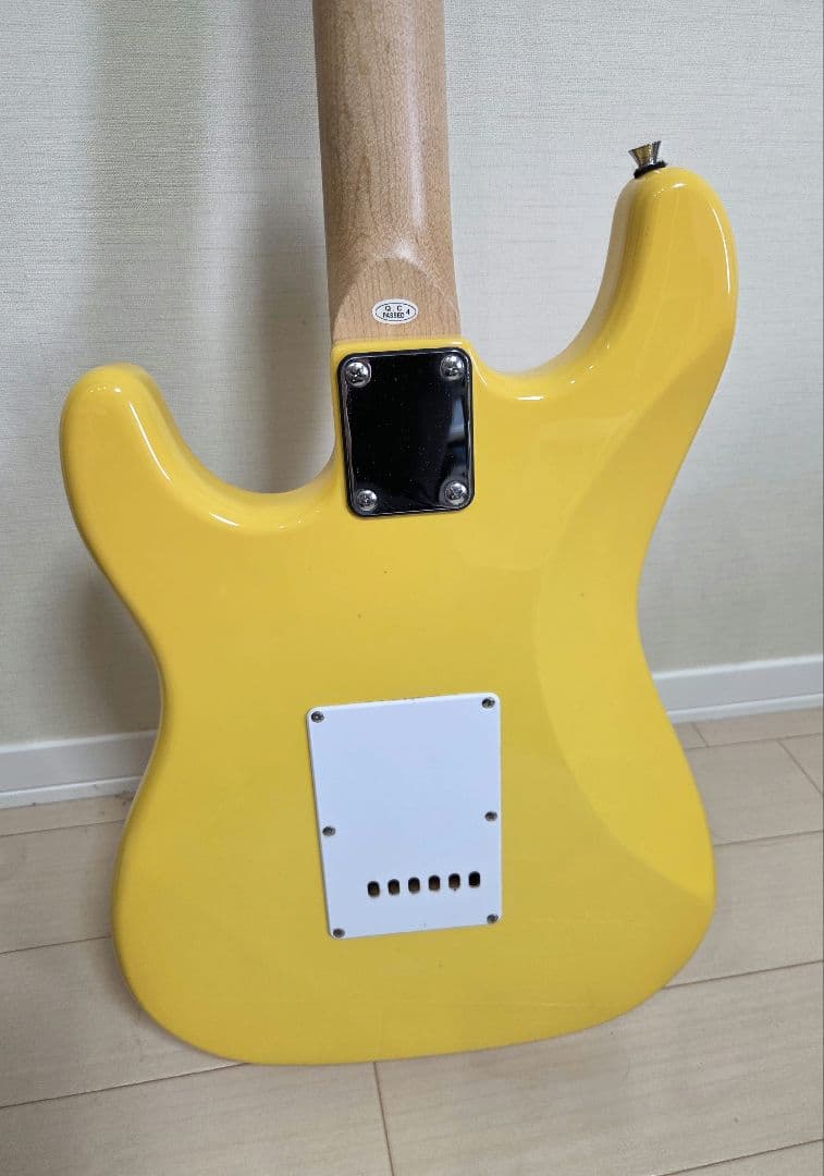 美品 Selder セルダー ストラト イエロー