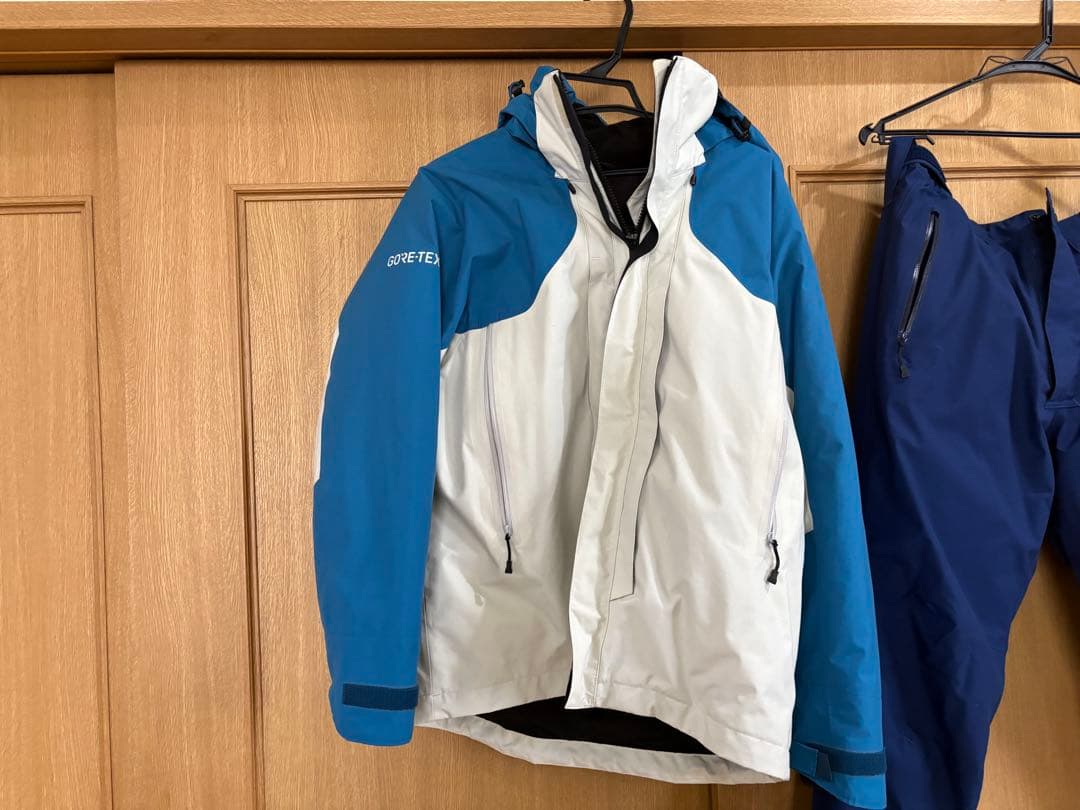 ★☆ダイワ　ゴアテックス プロダクト ウィンタースーツ DW-1807 Mサイズ