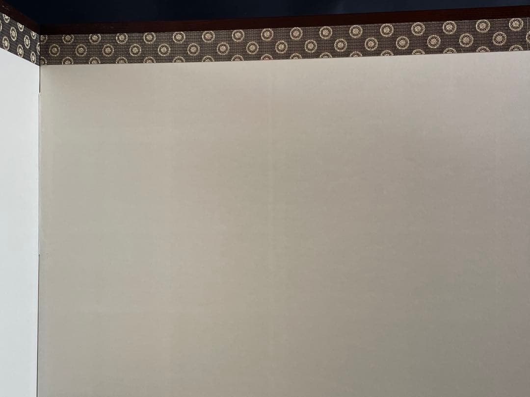 【美品】「母」 菊花 丸紋 風炉先屏風 桑縁 茶道具 （127①）