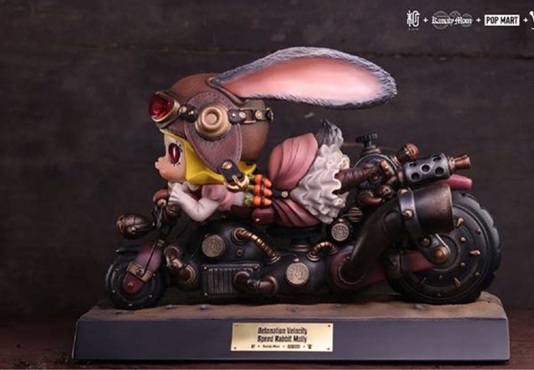 デザイナーズトイ 鎌田光司 Molly バニーガールの機関車 トレトイフィギュア