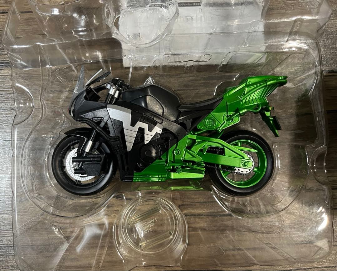 真骨彫 仮面ライダーW サイクロンスカル フィギュアーツ ハードボイルダー