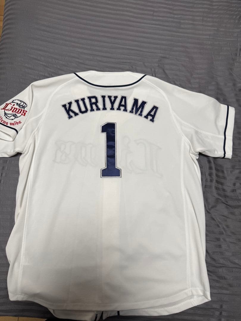 を*ん様 埼玉西武ライオンズ　栗山巧　マジェスティック　ユニフォーム Lサイズ