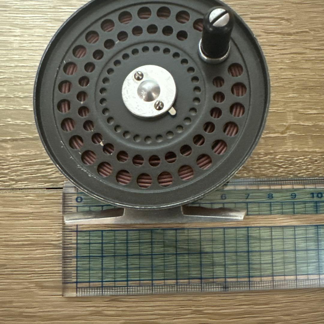 orvis cfolllフライフィッシング　フライリール　純正ポーチ付き