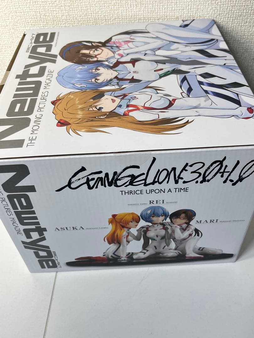 [未開封] アスカ・レイ・マリ Newtype Cover ver. エヴァ