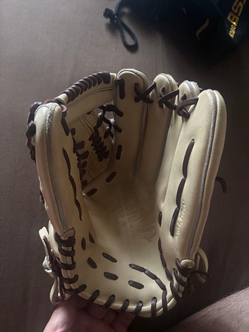 Mizuno プロモデル 硬式グローブ ベージュ