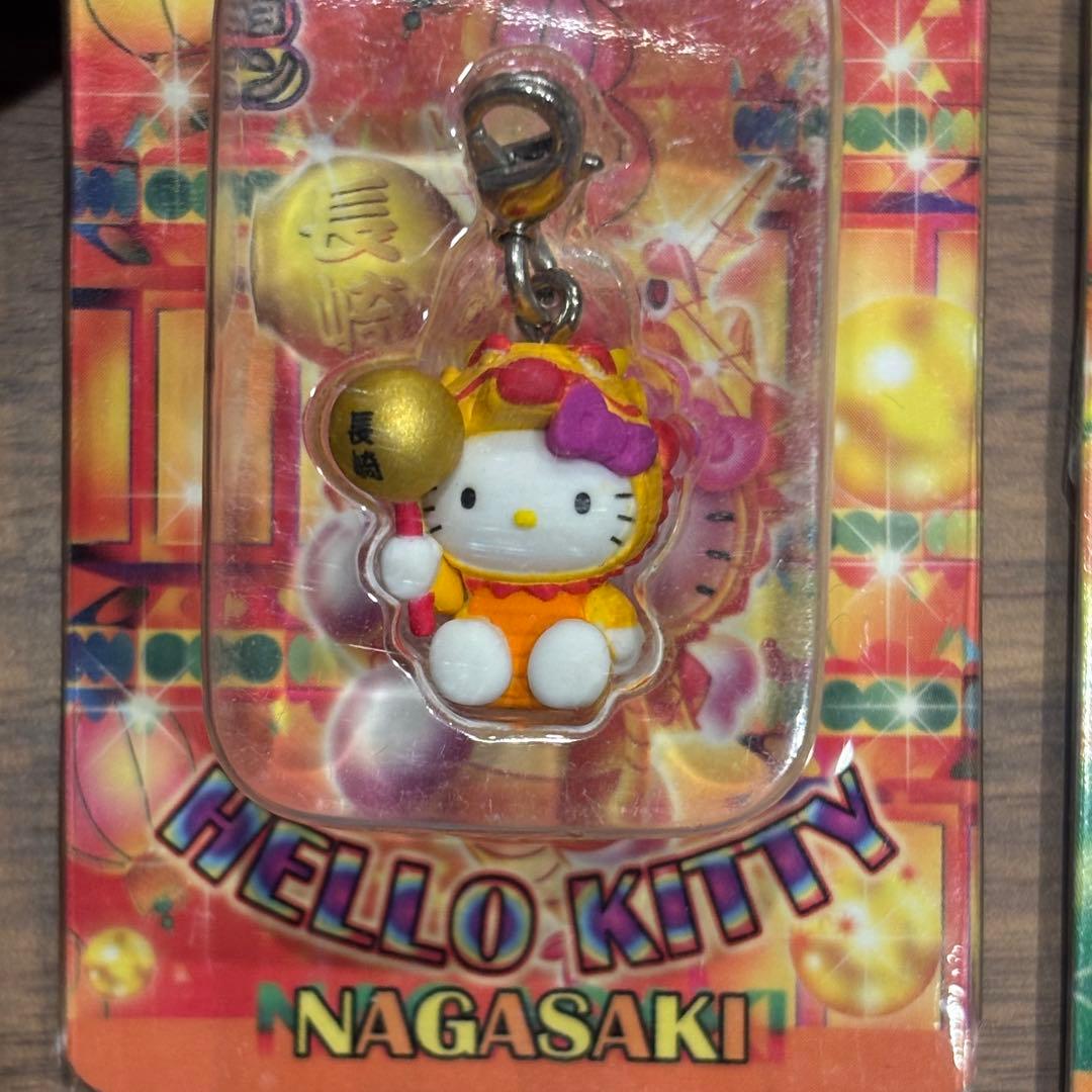 ご当地キティ ジッパーチャーム 12体セット