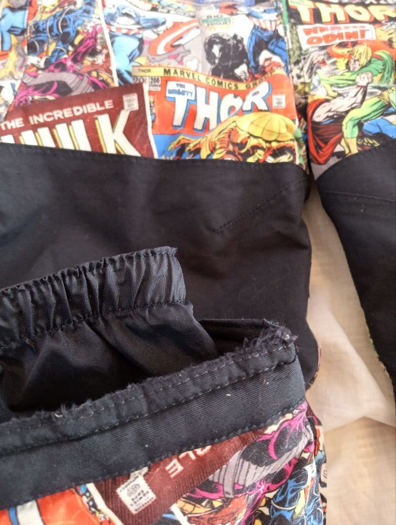 BURTON　MARVEL　つなぎ　カバーオール　スキーウェア　5T　6T