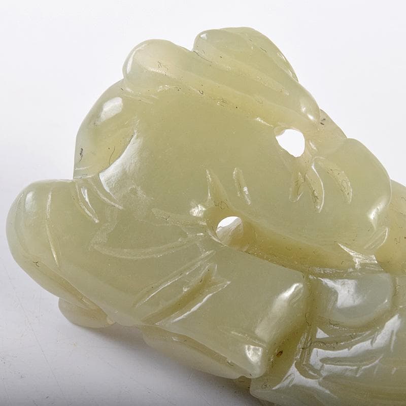 中国　玉石彫刻　人物白鳥刻　根付　置物　C　7887E