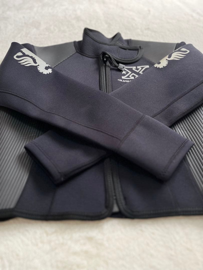 【美品】QUAKYSENSE ウェットスーツ メンズS ブラック セットアップ