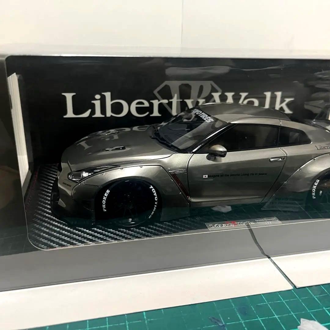 イグニッションモデル 1/18 リバティーウォーク GTR メタリックグレー