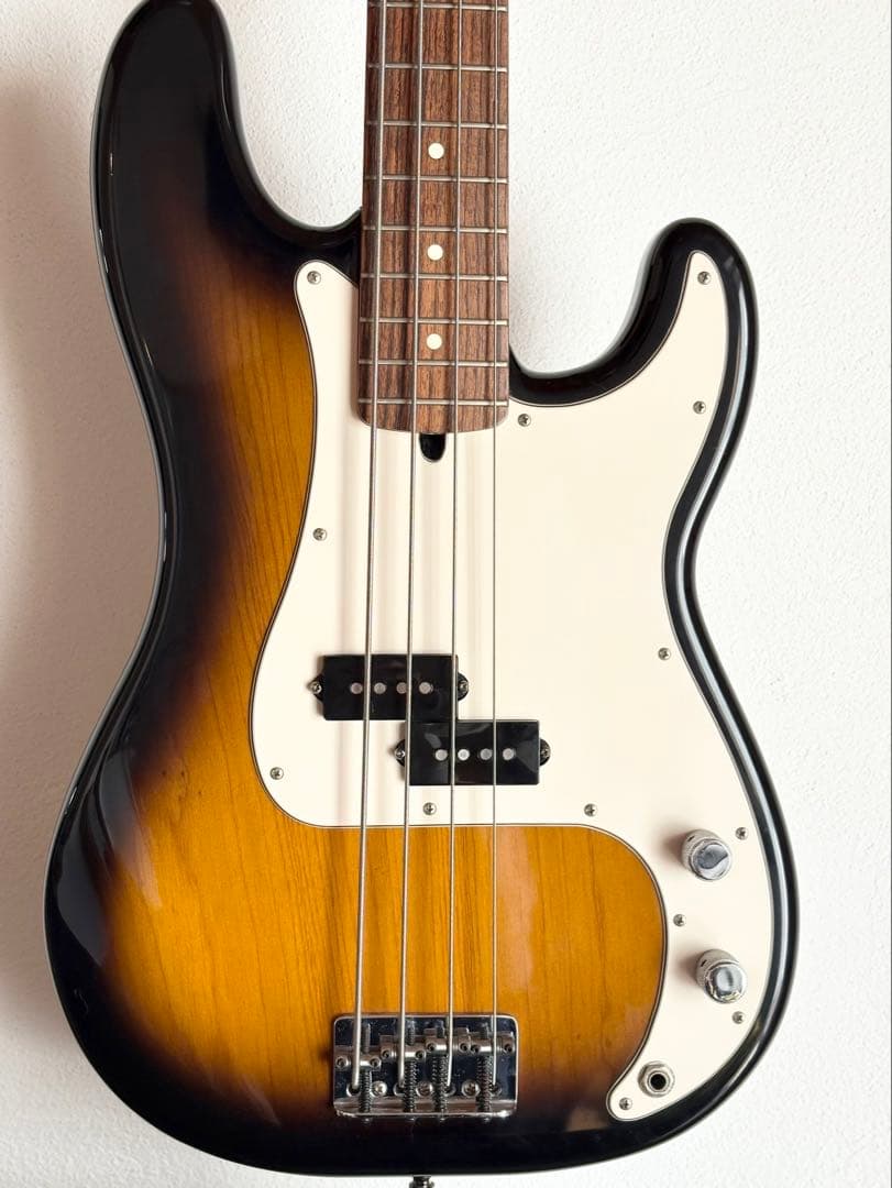 ベース Fender American Series Precision Bass