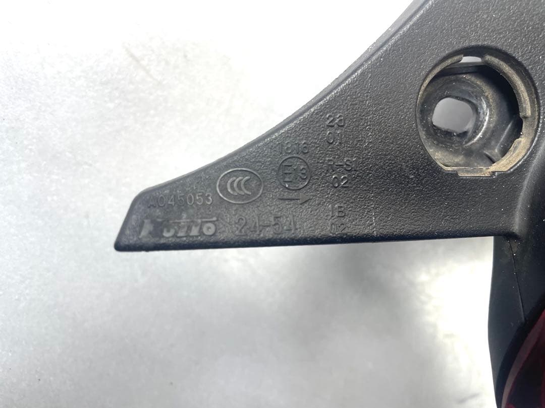 レクサス SC430 ソアラ UZZ40 後期 純正 LED テールランプ