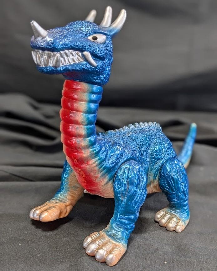 ミドロン（マスダヤ復刻）「スペクトルマン」登場怪獣ソフビフィギュア