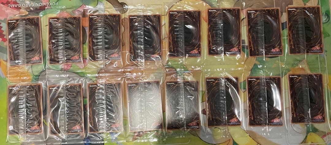 WCS2023 デュエルセット 伝説の白き龍 8枚 伝説の闇の魔導師 8枚