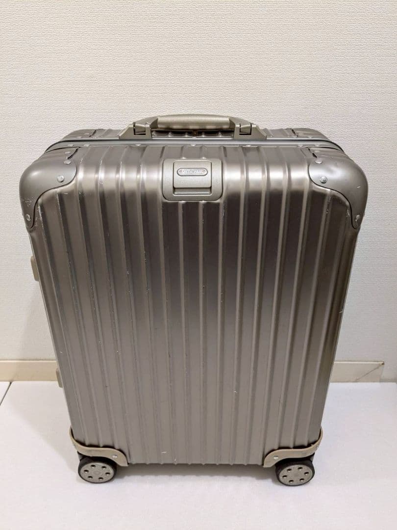 リモワ トパーズ TOPAS 45L 4輪 RIMOWA チタニウム