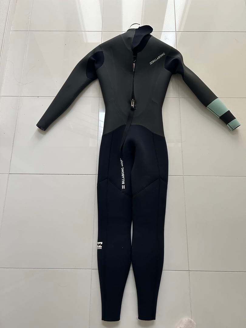 BILLABONG セミドライ　5/3mmウェットスーツ　レディース　MLサイズ