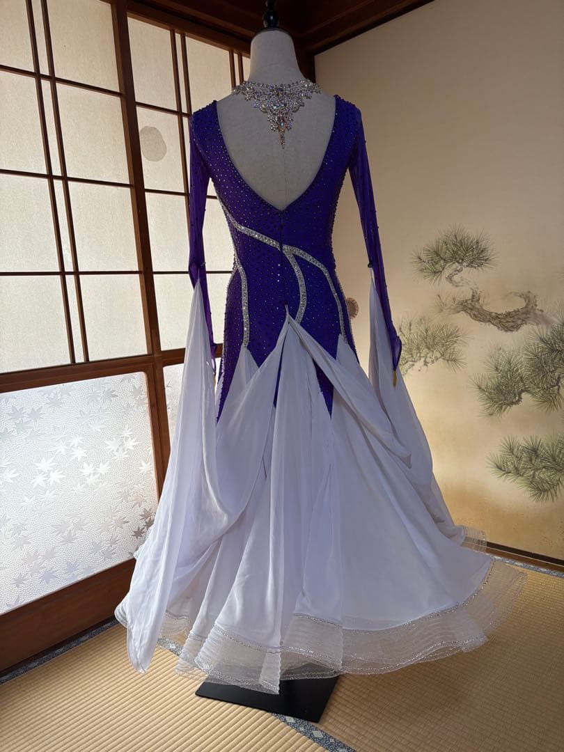 社交ダンスドレス 青紫と白 ビジュー装飾 お値下げしました。