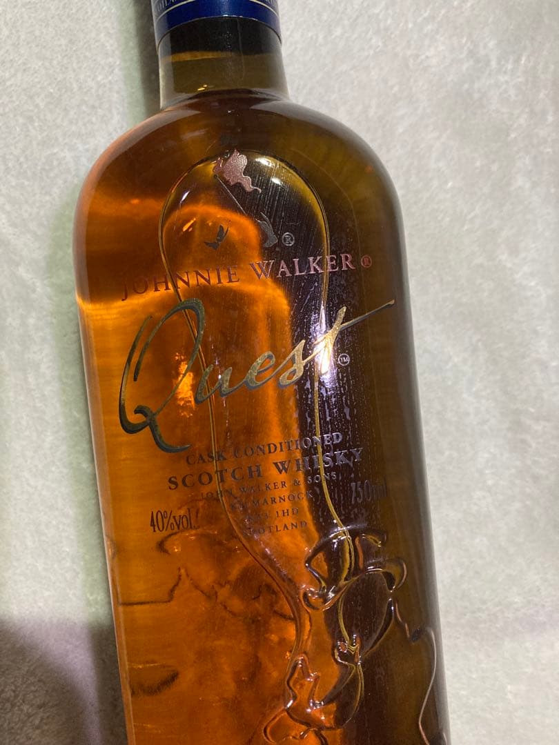 ジョニー・ウォーカー クエスト 750ml