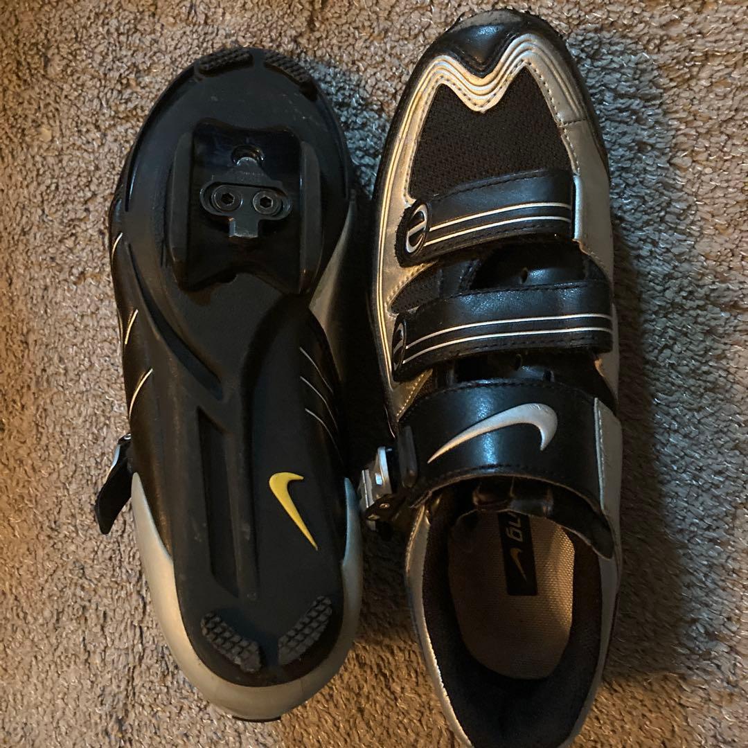 Nike Cycling Shoes ベルクロストラップ付き