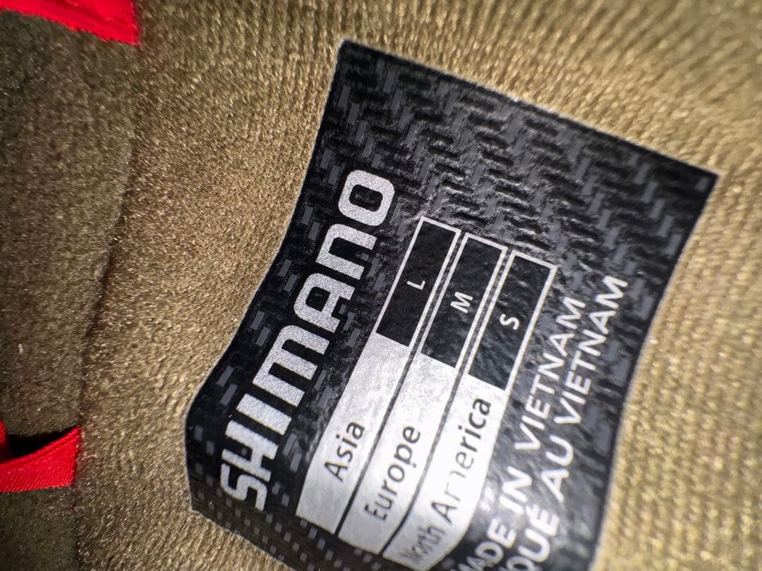 SHIMANO フード付きレッドアウター