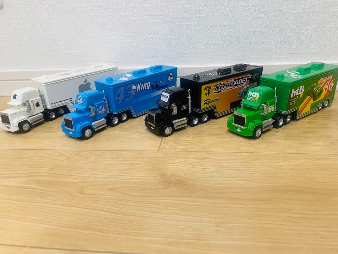 カーズ トレーラー　6台　他カーズおもちゃ