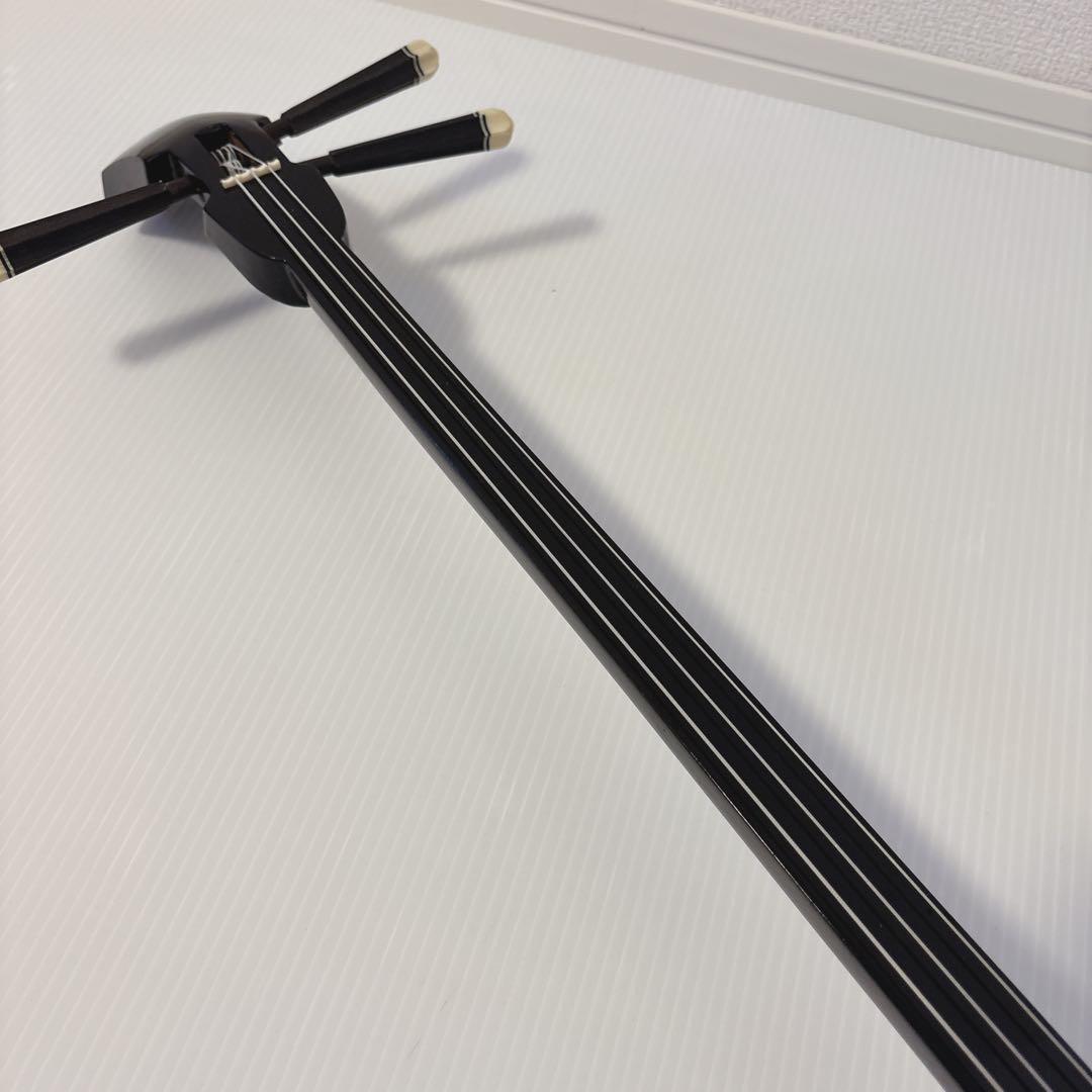 【美品】沖縄三線 三味線 人工革 蛇 ヘビ へび 初心者 入門 民族楽器 弦楽器