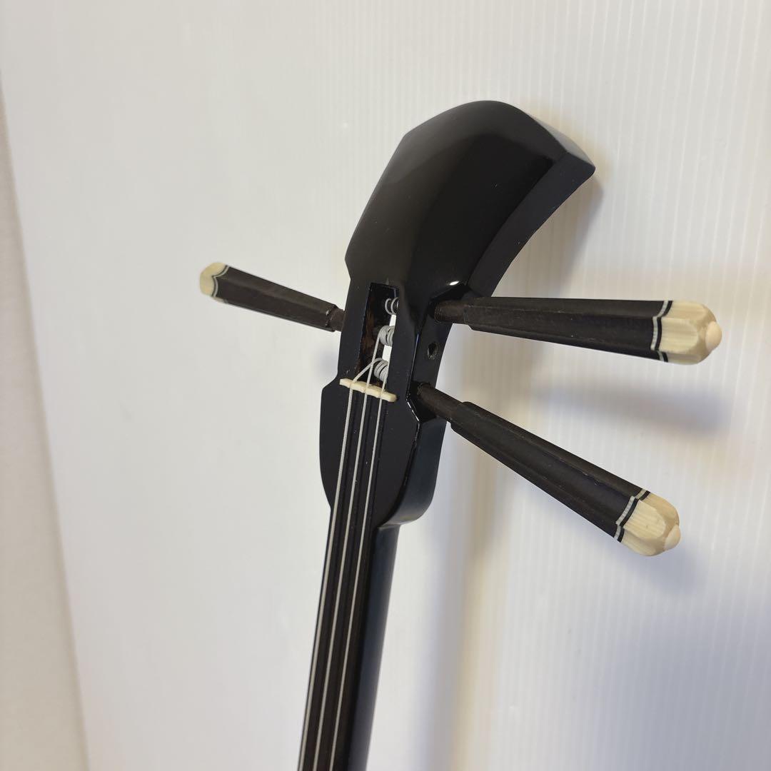 【美品】沖縄三線 三味線 人工革 蛇 ヘビ へび 初心者 入門 民族楽器 弦楽器