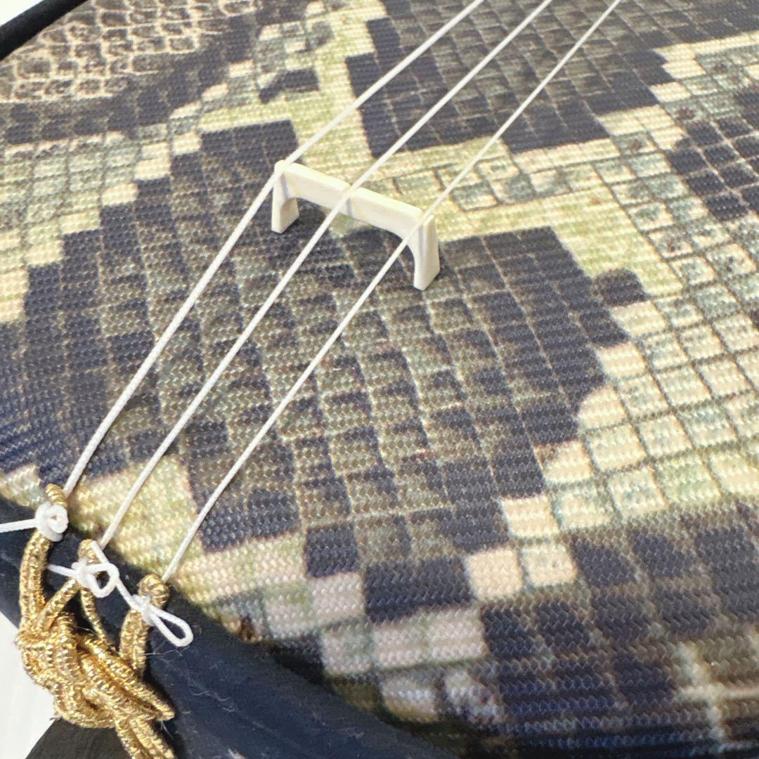 【美品】沖縄三線 三味線 人工革 蛇 ヘビ へび 初心者 入門 民族楽器 弦楽器