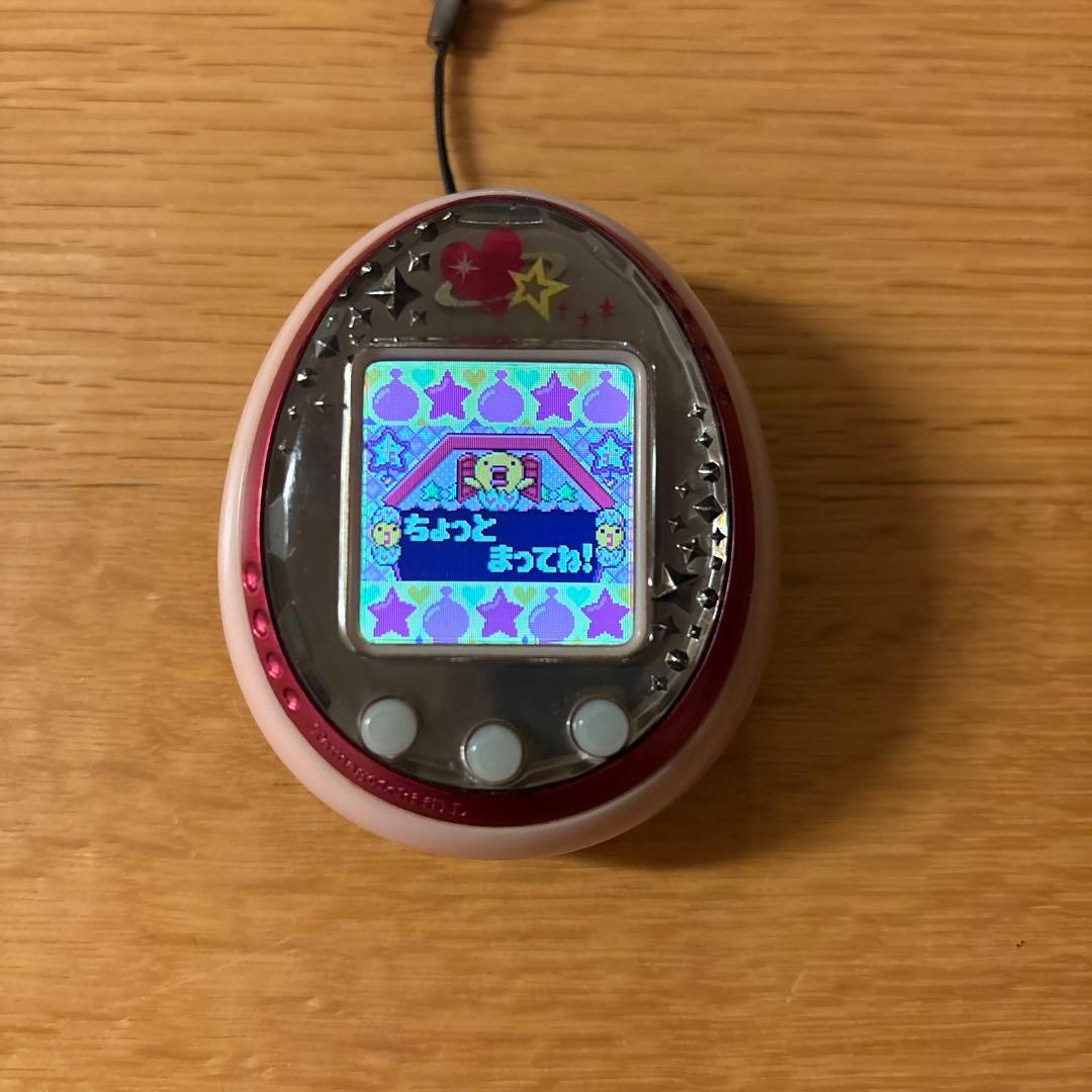 たまごっち　BANDAI-WIZ2004 ピンク