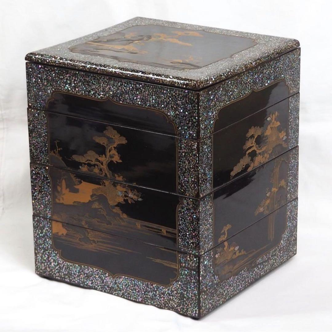 送料無料　旧家蔵出　江戸時代　螺鈿蒔絵山水楼閣文4重箱　合箱