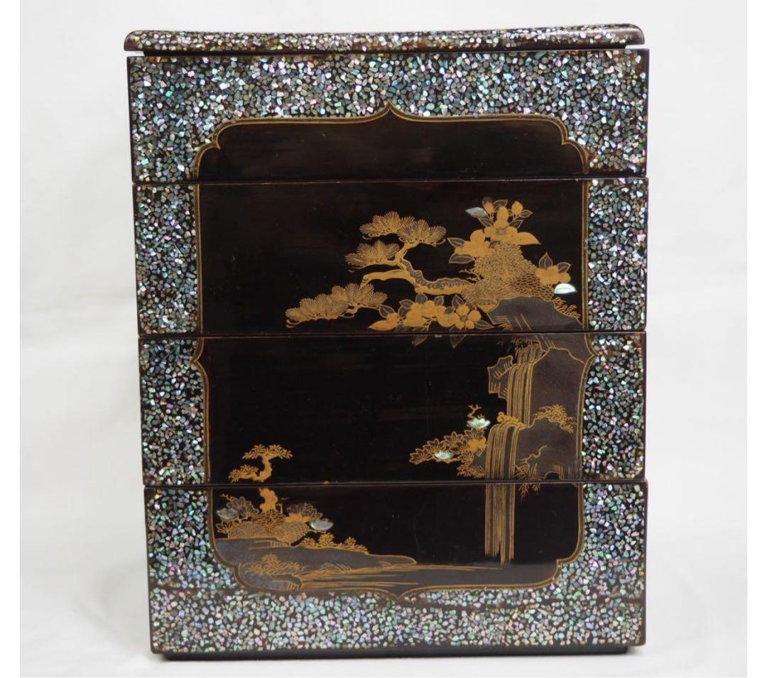 送料無料　旧家蔵出　江戸時代　螺鈿蒔絵山水楼閣文4重箱　合箱