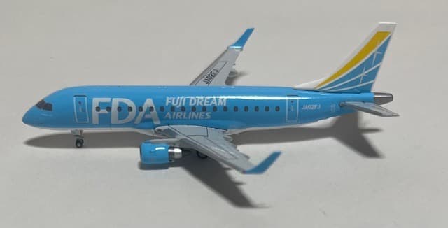 航空機・ヘリコプター FDA ERJ-175 JA02FJ Blue