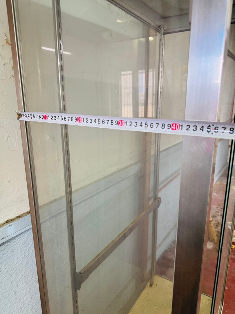 福岡発 ショーケース ガラスケース ラック 飾り棚 ローボード 扉付き ガラス製