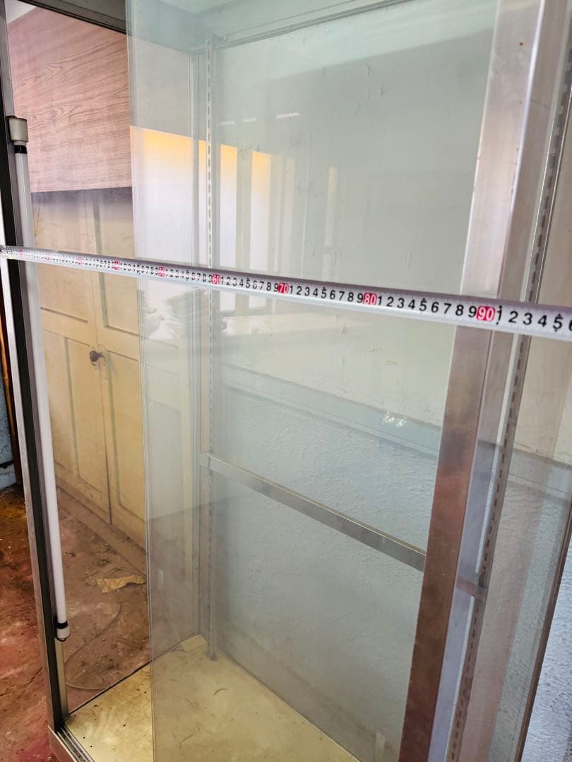 福岡発 ショーケース ガラスケース ラック 飾り棚 ローボード 扉付き ガラス製