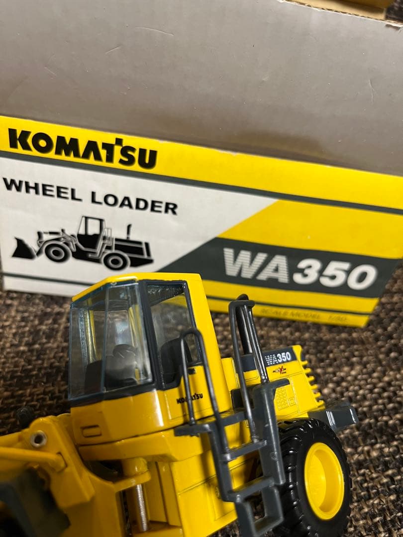 Komatsu WA350 ホイールローダー 1/50