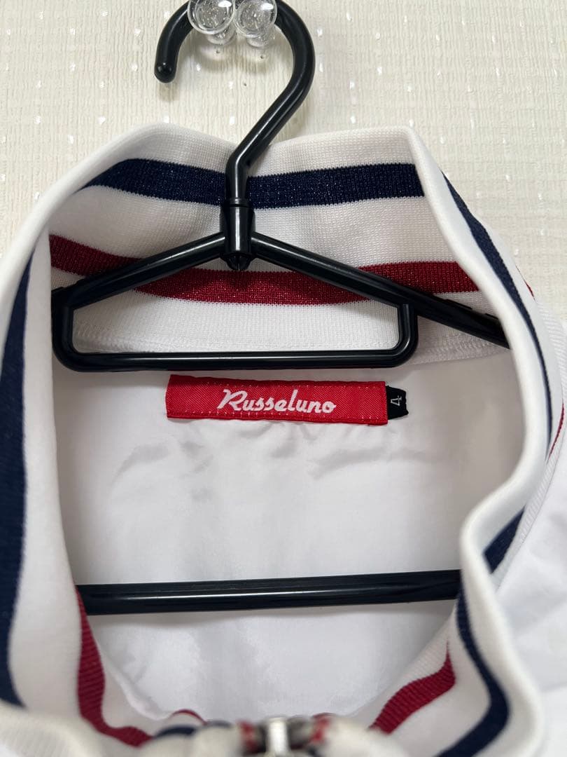 Russeluno ホワイト ジャケット　まとめ買いならお安くできます。