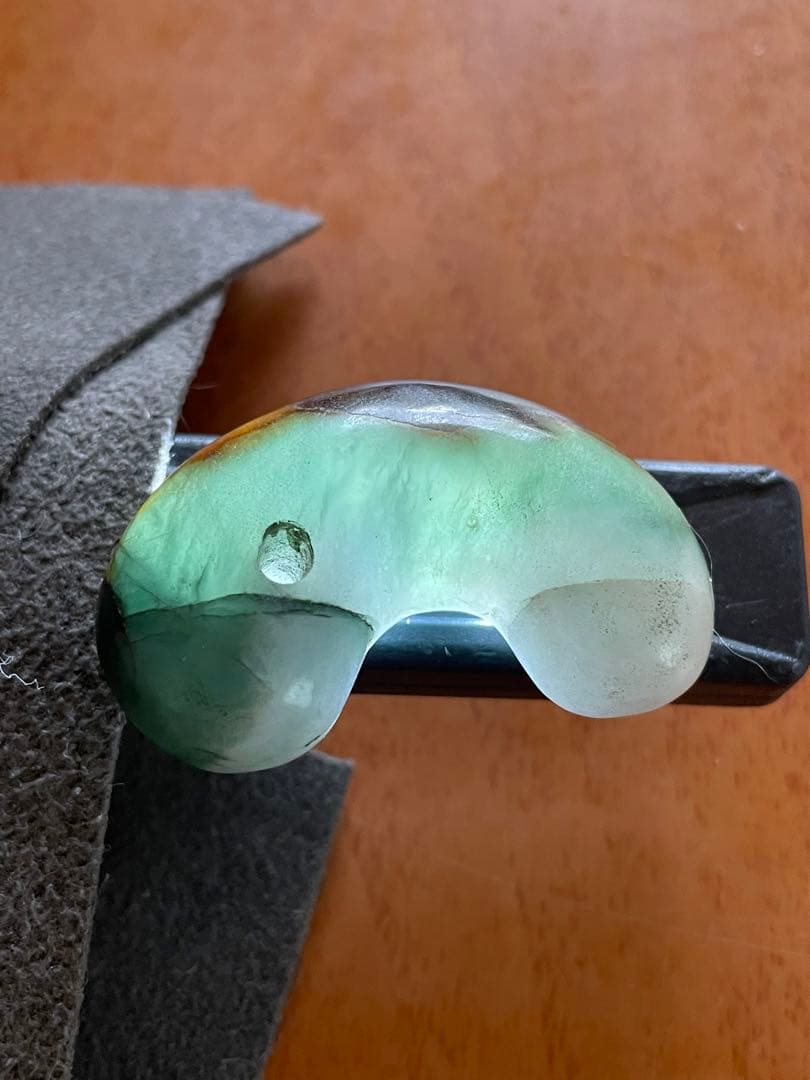 古墳時代　勾玉　硬玉　翡翠　瑪瑙　出土品31g