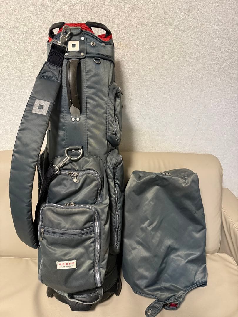 【送料込み】廃盤希少　大人気完売品　オノフ　ONOFF キャディバッグ
