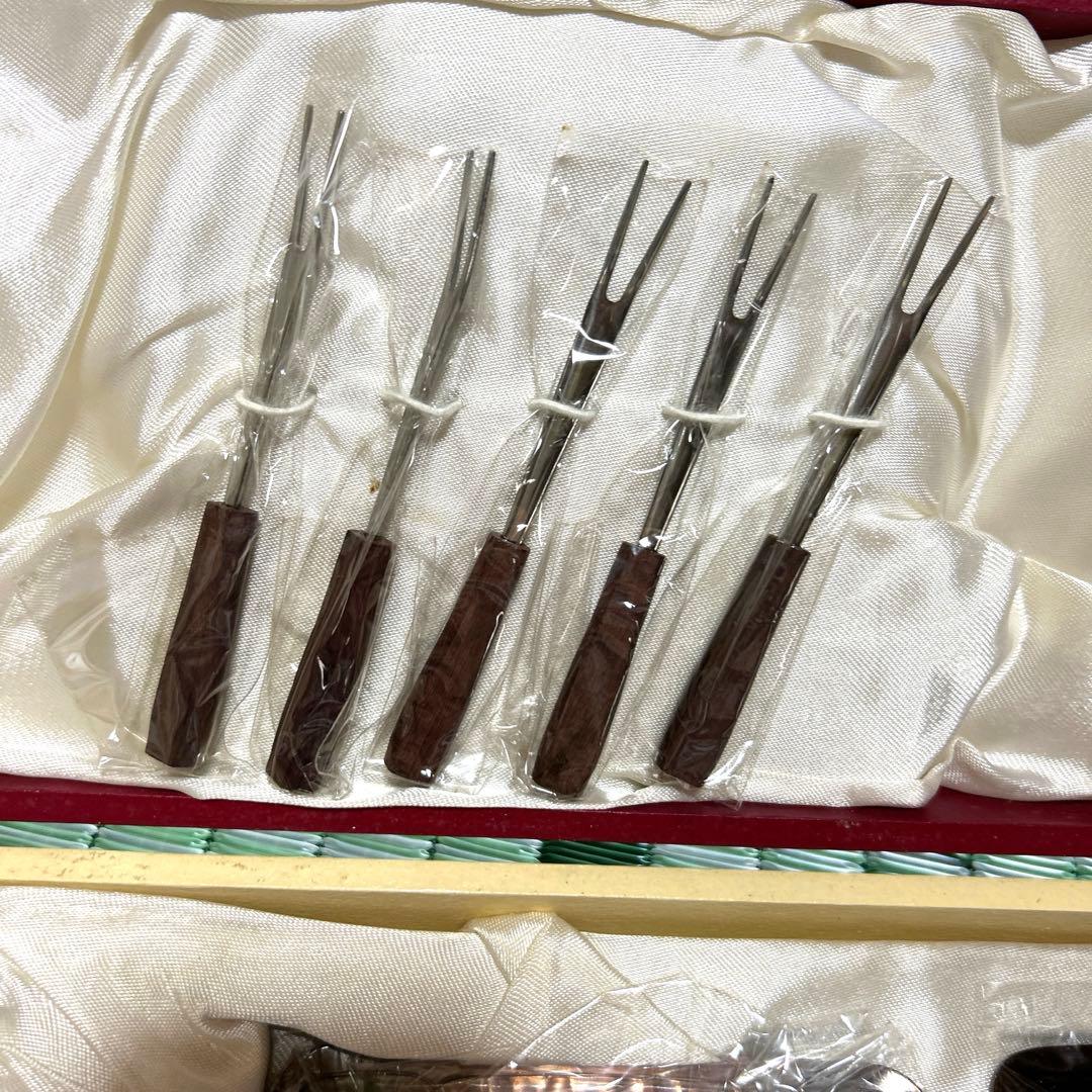 銅工芸　小皿5点セットとフォーク　未使用美品　ケース付き