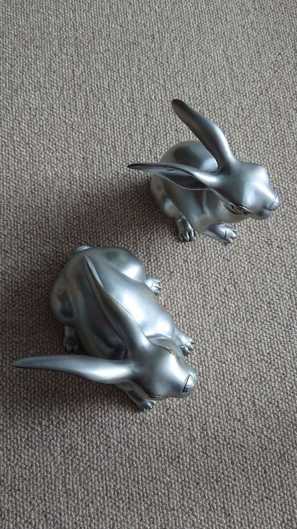 時代 鋳銅 兎 二羽 木箱入