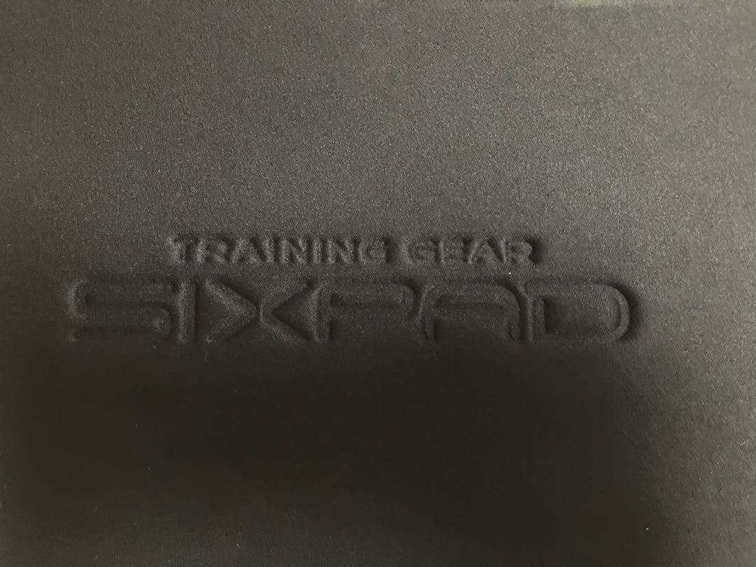 【即日匿名発送】美品　SIXPADシックスパッド パワースーツライトアブス M