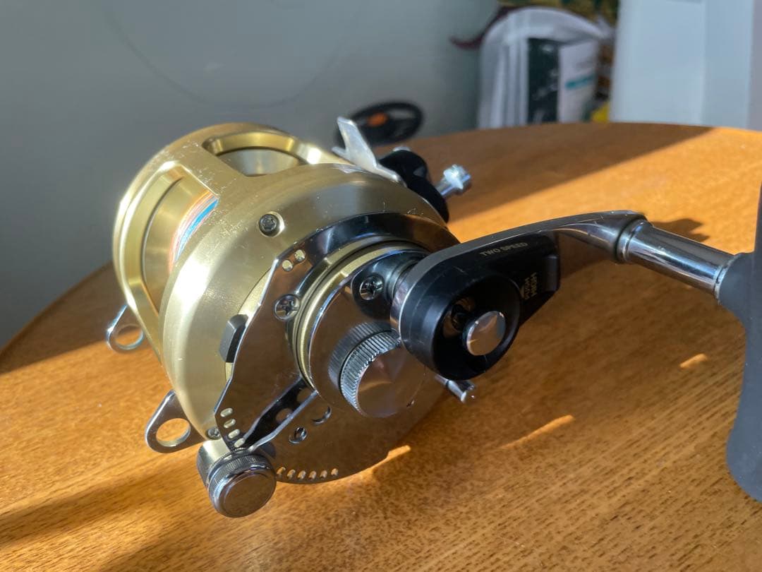 SHIMANO TIAGRA 30A フィッシングリール