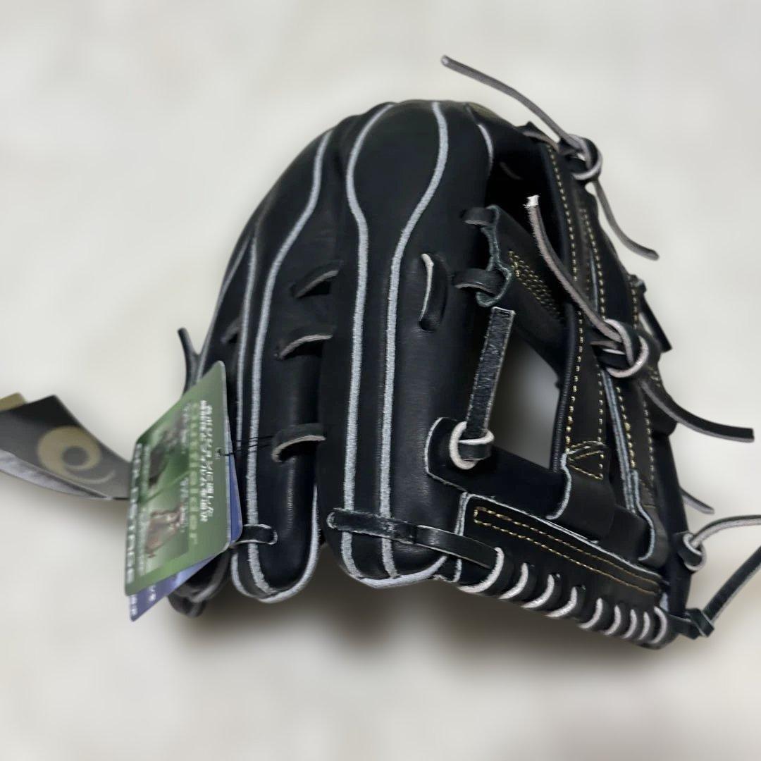 定価税込33000円！アシックス　ゴールドステージ　左　外野手用　新品未使用
