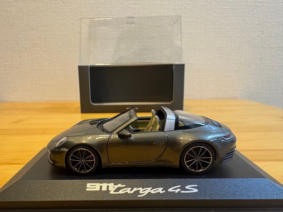 【MINICHAMPS】Porsche911 [992] Targa 4S